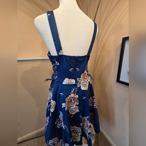 Bailey Blue Floral Cotton Lace- up Sides Skater dress Petticoat - Picture 3 of 4